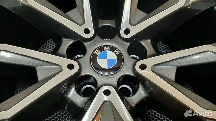 Оригинальные диски BMW X7 G07 R22 758 стиль 4шт