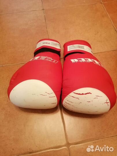 Боксерские перчатки 8oz