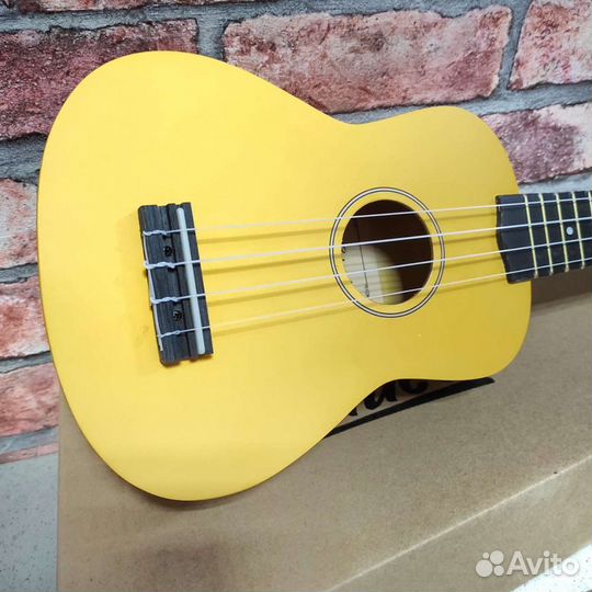Укулеле сопрано новая