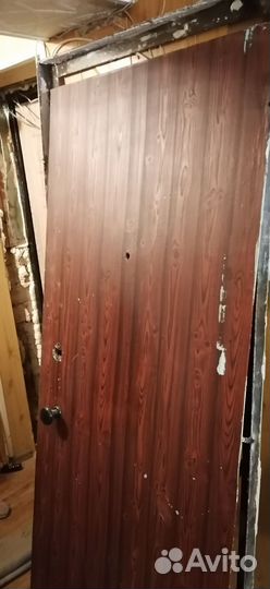 Металлическая дверь бу