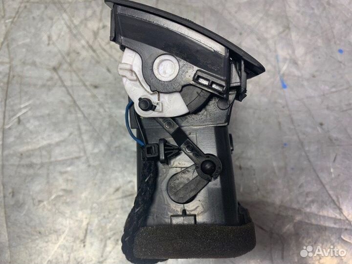 Дефлектор воздушный Audi A4 B7 2005-2007 седан