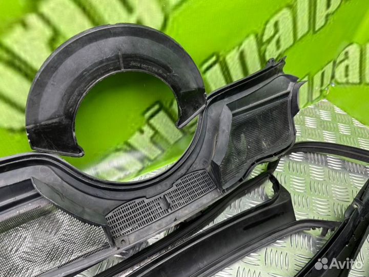 Жабо Mercedes-Benz W124 M102 2.3 1991