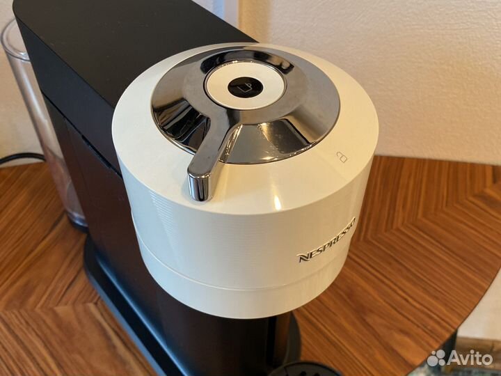 Кофемашина nespresso vertuo next +4 капсулы