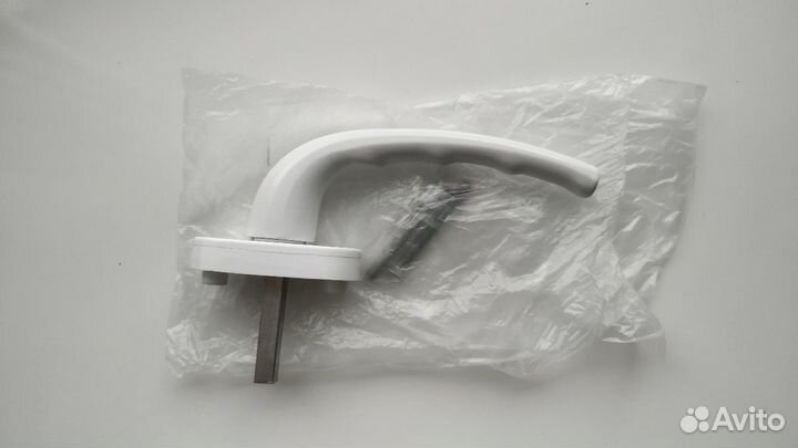 Детский замок на пластиковые окна