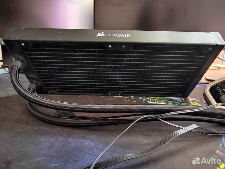 Сжо Corsair h115i