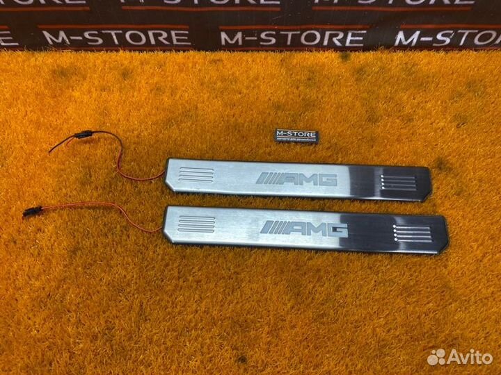 Накладка на порог салона Mercedes-Benz E-Class