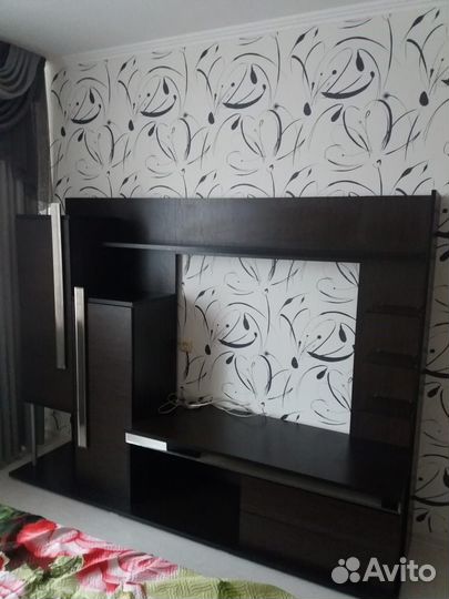 Стенка в гостиную под тв