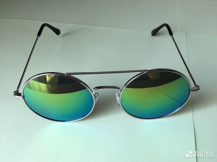 Очки солнцезащитные круглые Bershka