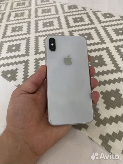 iPhone X, 256 ГБ