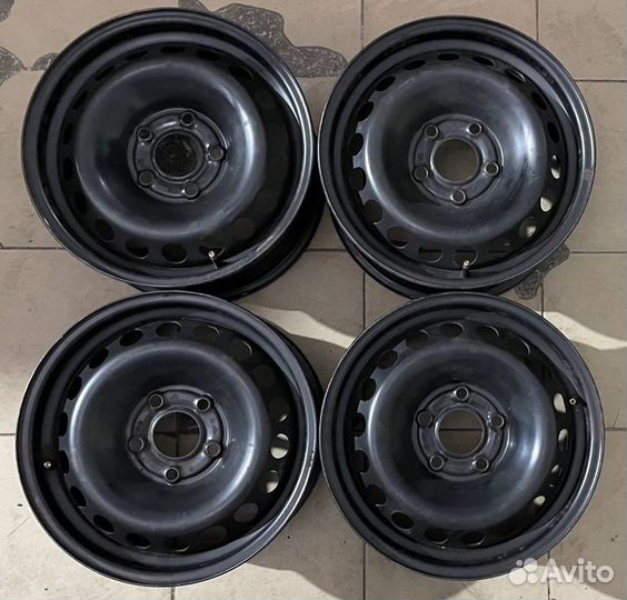 R15 диски оригинал 5x114.3 Renault Nissan