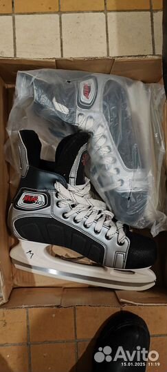 Хоккейные коньки Atemi force