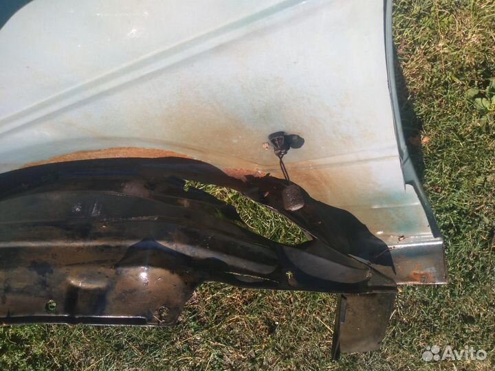 Крыло переднее правое Митсубиси паджеро 2