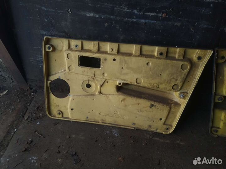 Дверные карты ваз 21099