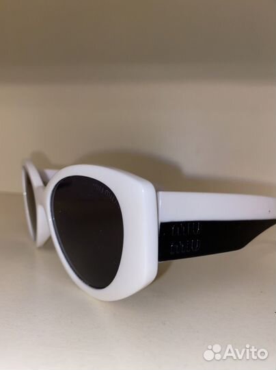 Солнцезащитные очки