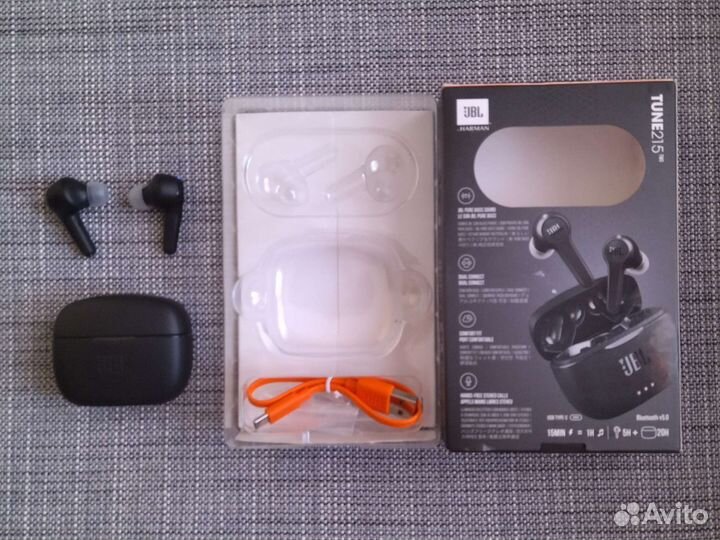 Наушники JBL и запчасти в ассортименте