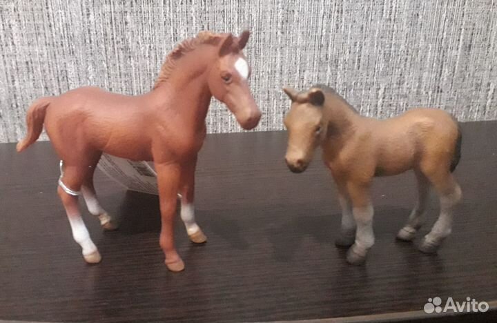Жеребята Schleich и Collecta