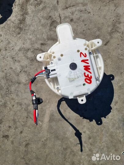 Мотор печки Toyota Prius ZVW30 2ZR-FXE