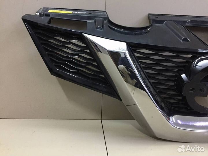 Решетка радиатора Nissan X-Trail 3 T32 2014