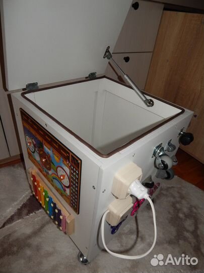 Бизи-куб-сундук