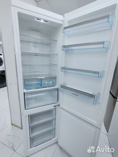 Шикарный Холодильник Bosch No Frost