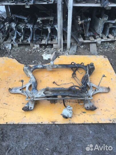 Подрамник передний Ford Mondeo 1 NGA 1993-1996