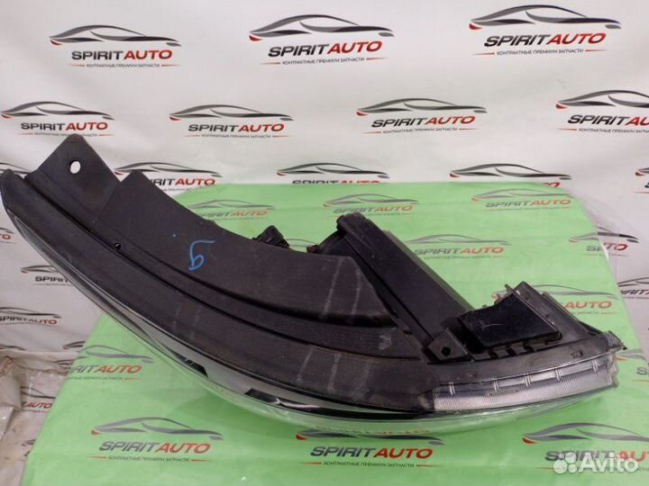 Фара передняя правая Kia Carnival 3 2014-2020