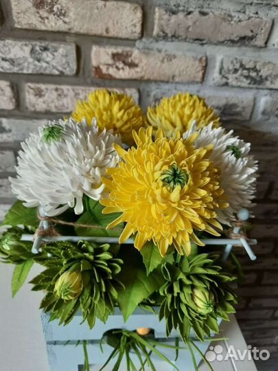 Хризантемы из фоамирана в кашпо
