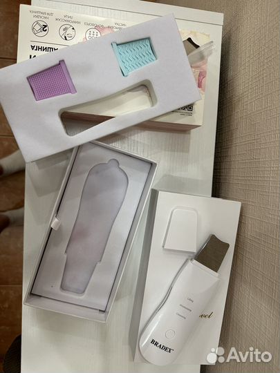 Ультразвуковой аппарат для чистки лица Bradex