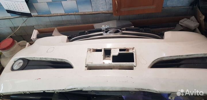 Продам бампер toyota BB