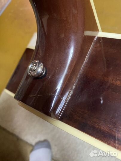 Акустическая гитара