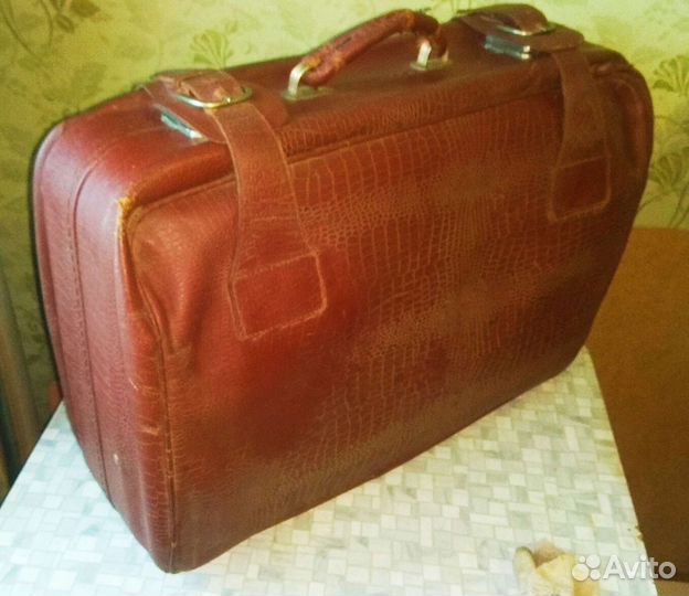 Чемоданы времен СССР