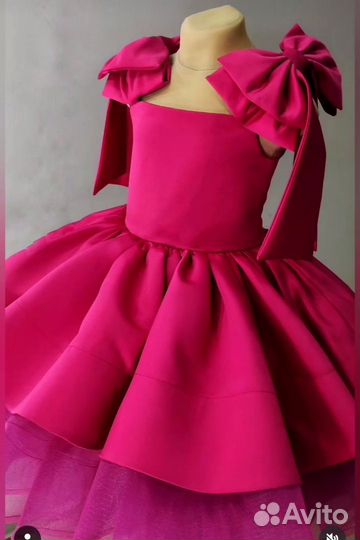 Красивое нарядное платье для девочки