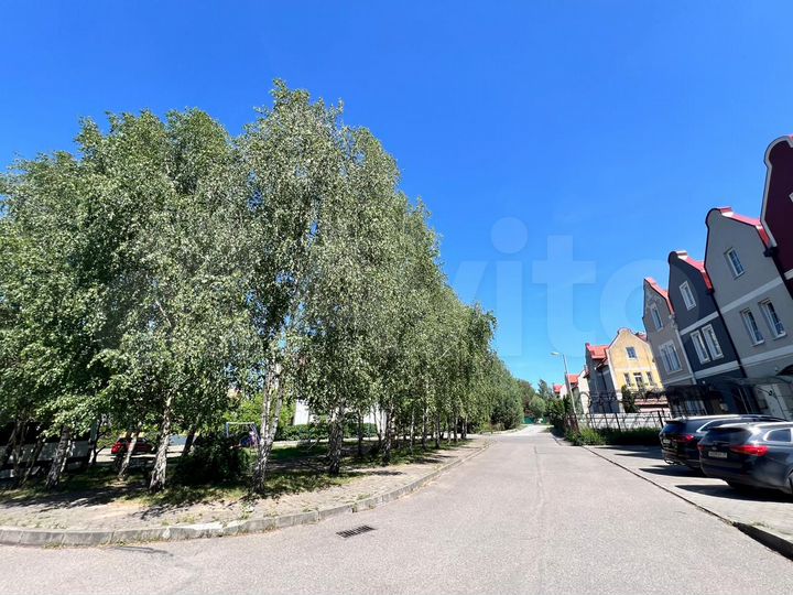 Таунхаус 224 м² на участке 1,5 сот.