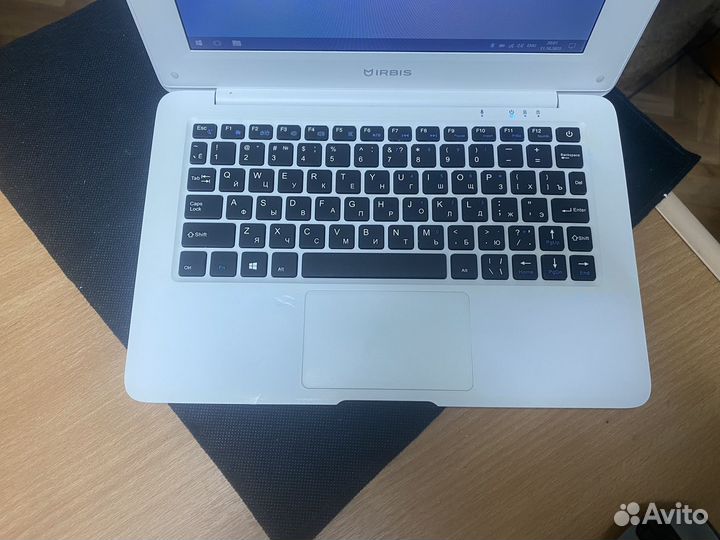 10 дюймовый нетбук 4 ядра SSD. быстрый