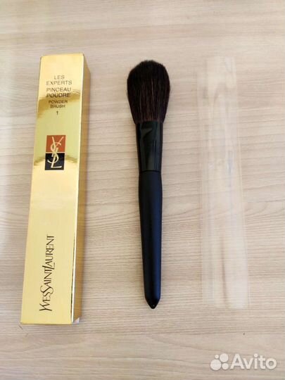 Кисть для пудры Yves Saint Laurent