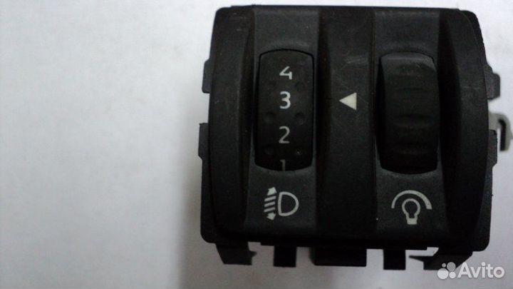 Кнопка выключатель Renault Megane 1.5 2004