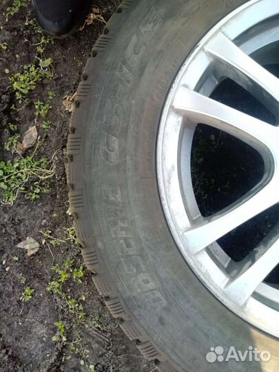 R15 Toyo Observe G3-Ice 205/65, PCD 5x114.3 DIA 60.2