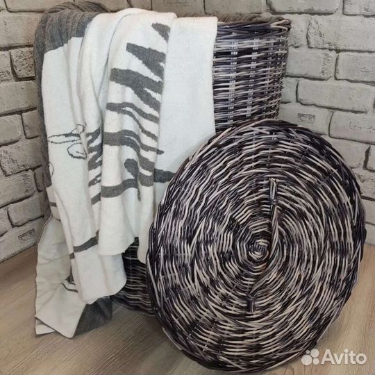 Плетёная корзина