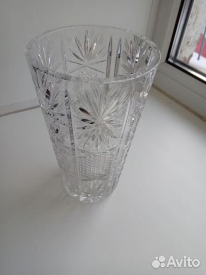 Ваза хрустальная