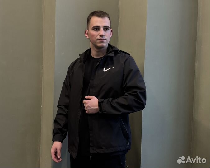 Ветровка мужская Nike