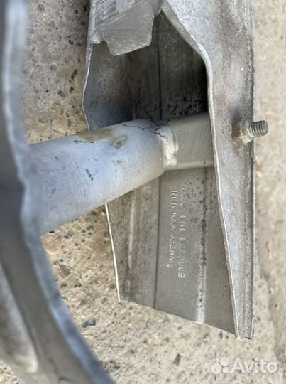 Усилитель переднего бампера audi TT (8N3)