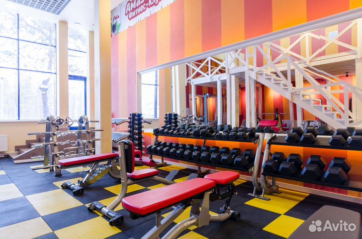 Абонемент в фитнес с бассейном и сауной Фитзал