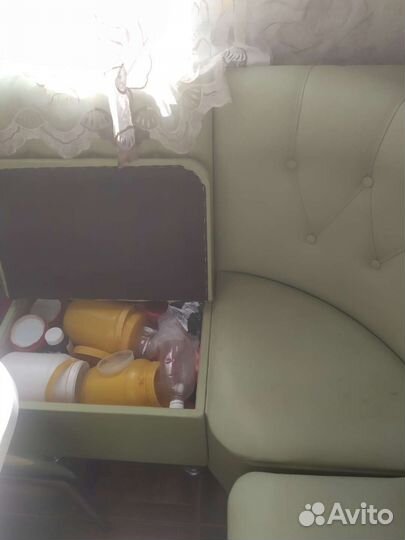 Кухонный угловой диван