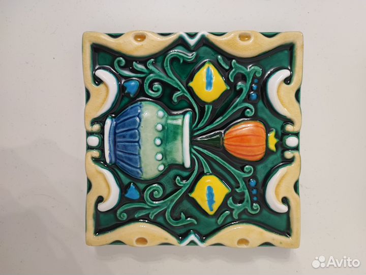 Керамическое панно