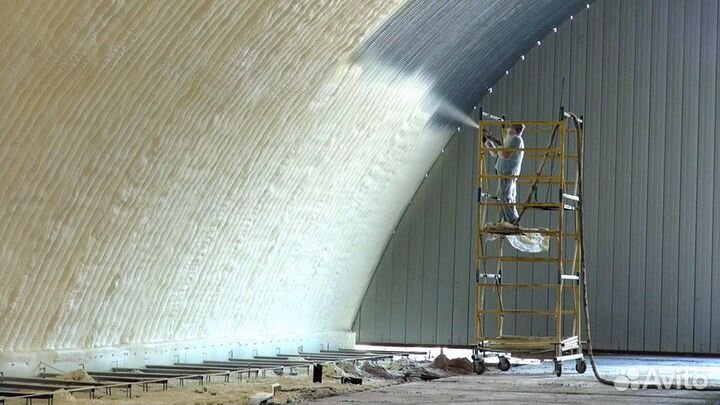 Утепление пенополиуретаном складов/ангаров