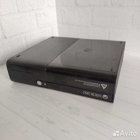 Игровая приставка Microsoft Xbox 360 500 Гб
