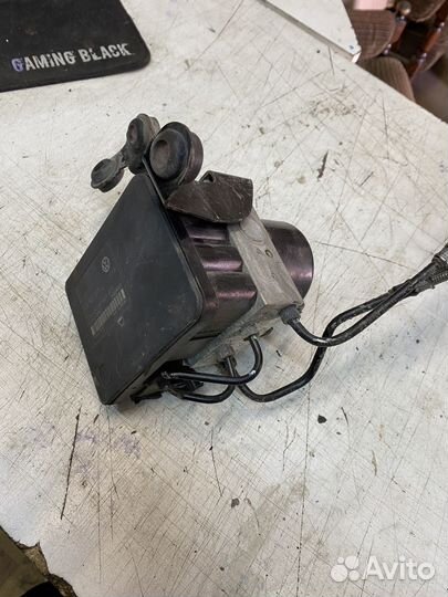 Блок ABS VW / Skoda