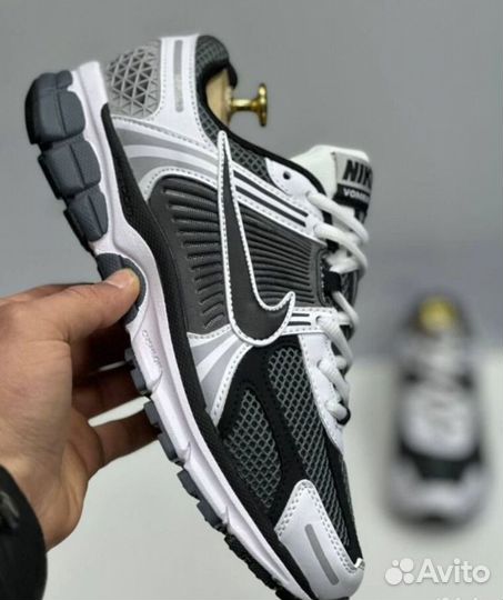 Кроссовки Nike air zoom vomero 5