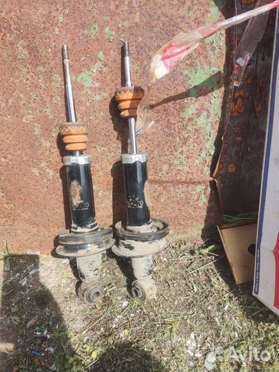 Амортизаторы задние CR-V 3