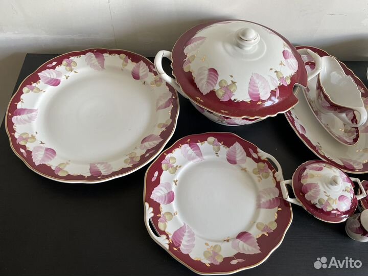 Столовый сервиз Дулево золотой орех